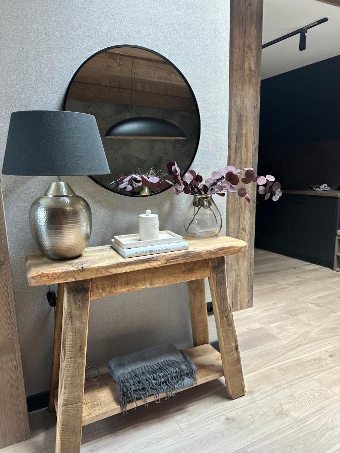 Coffee And Croissant Apartment